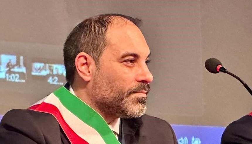 Melucci revoca nomina Viggiano